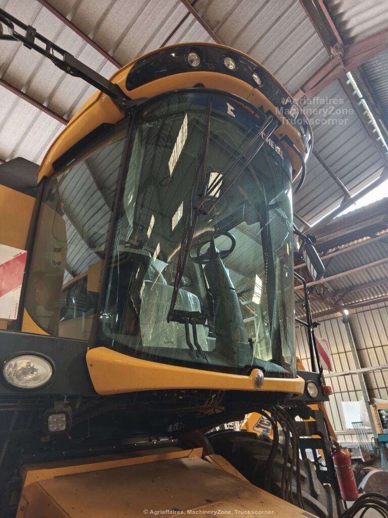 New Holland TC 5.80 — photo 2