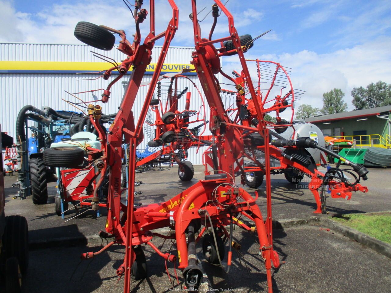 Faneuse 675DH — photo 1