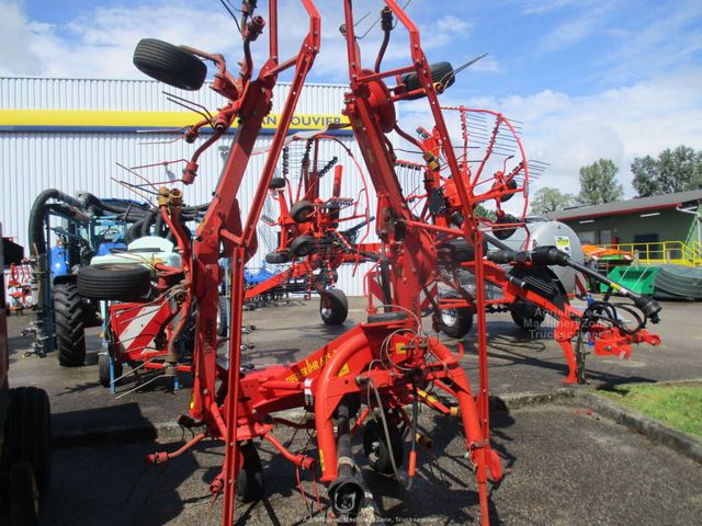 Faneuse 675DH d’occasion