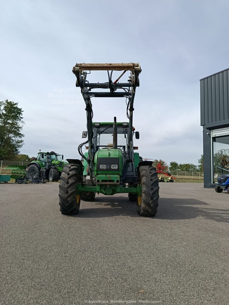John Deere 3310 — photo 4