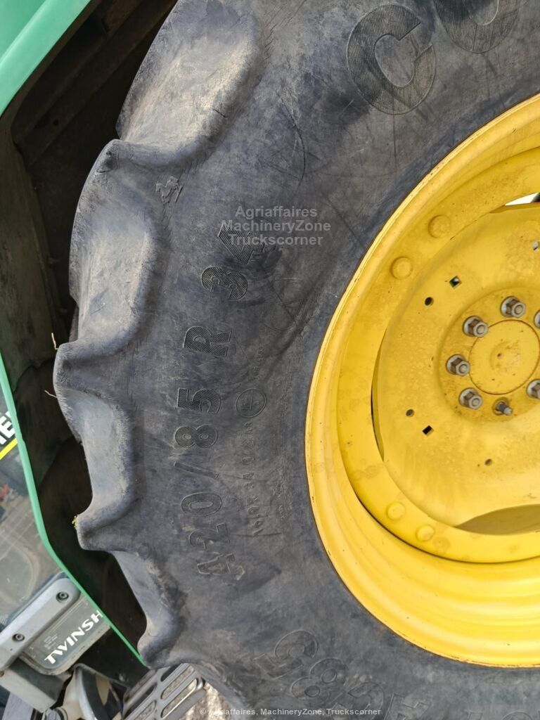John Deere 3310 — photo 5