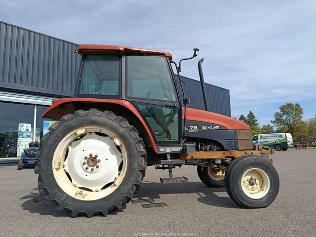 New Holland L75 d’occasion
