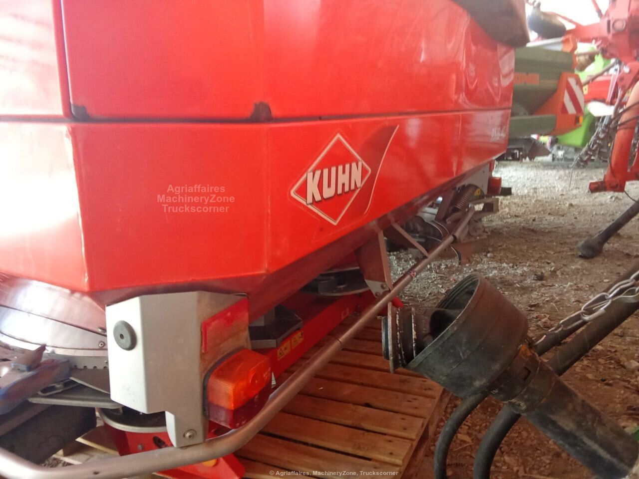 Kuhn DISTRIBUTEUR — photo 3