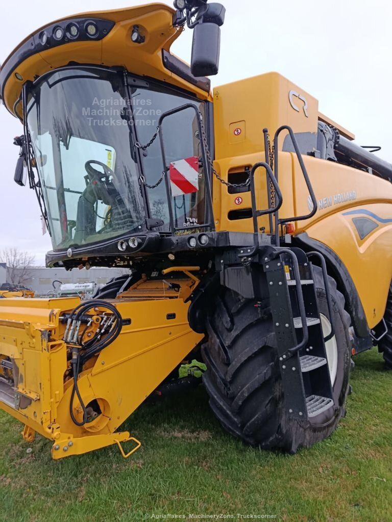 New Holland CR8.80 — photo 4